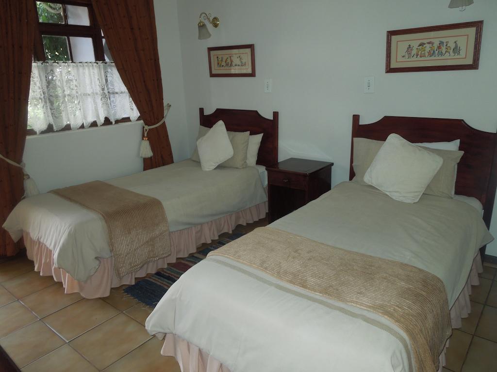 Lilac Lodge-Purple House Уинтертон Номер фото